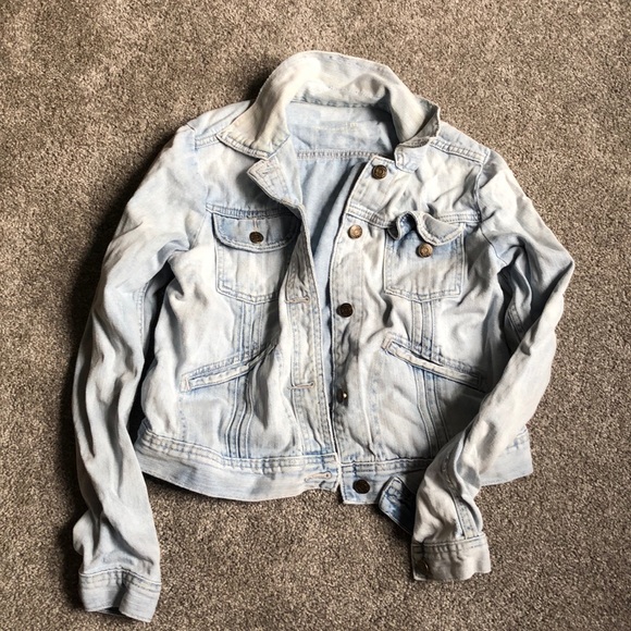 GAP Jackets & Blazers - Gap jean jacket